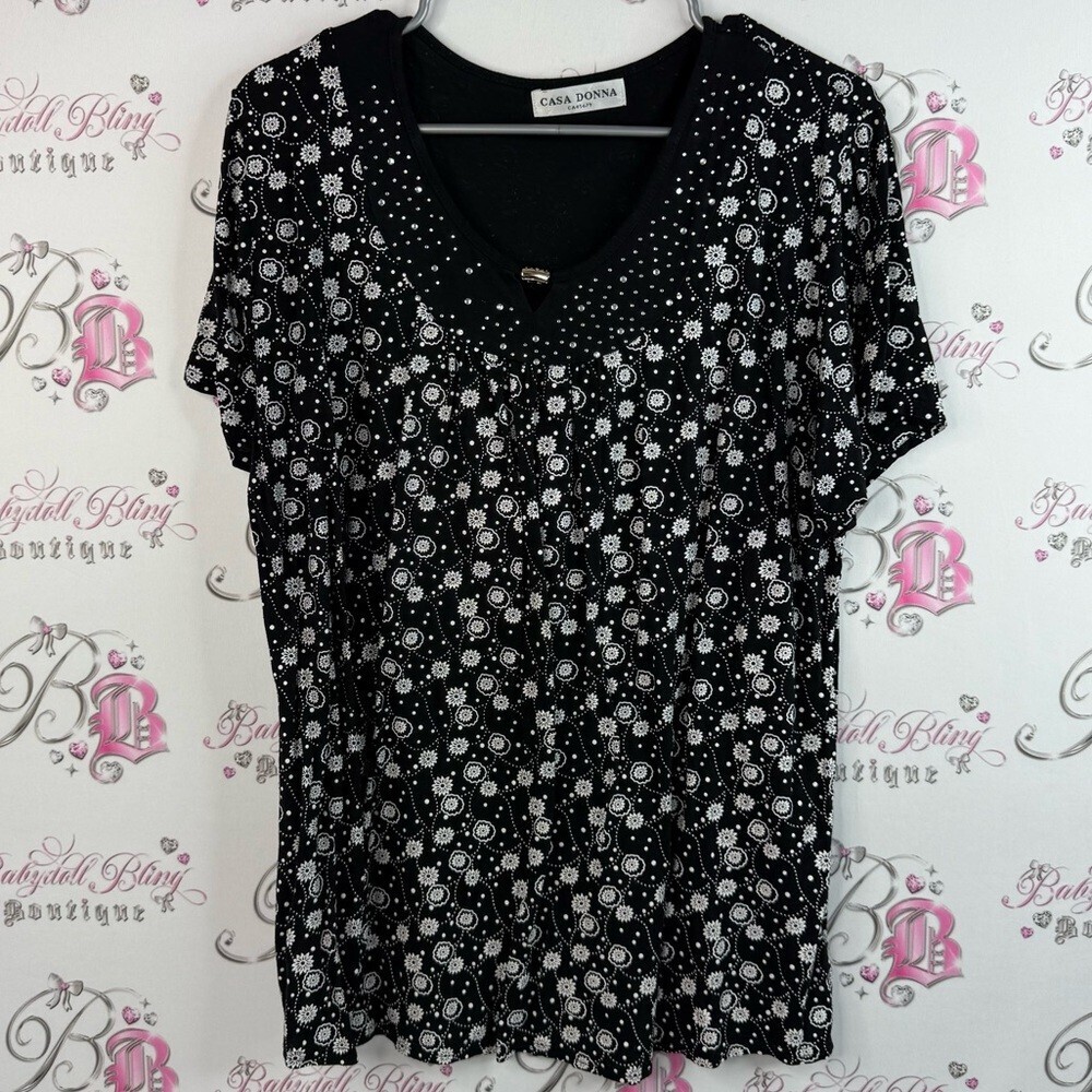 Casa Donna t-shirt dotted flowers, abstract, Black and White Floral Blouse